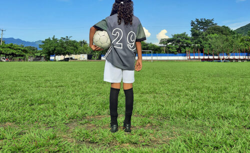 bicha-con-pelota